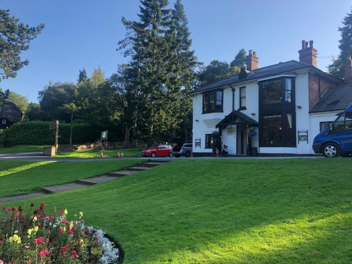 Old Rose And Crown Hotel Birmingham Rubery Exterior photo